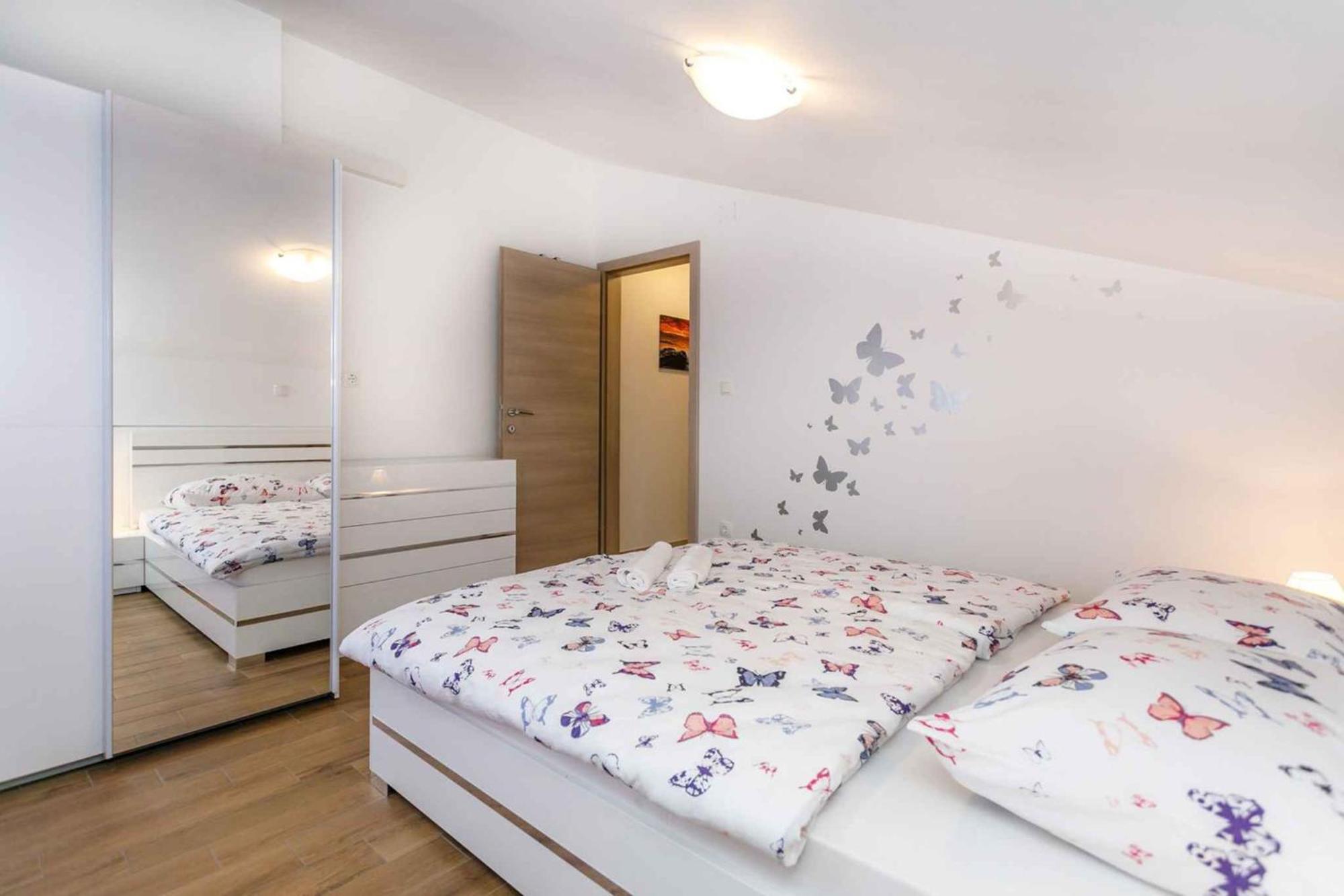 Apartment In Malinska/Insel Krk 38057 Luaran gambar